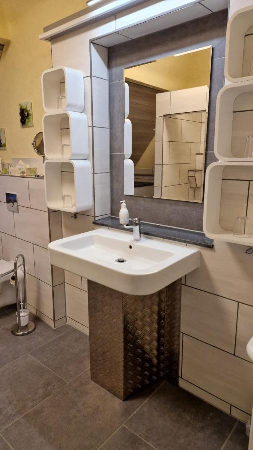 Apartmenthaus In Walle Walle  エクステリア 写真